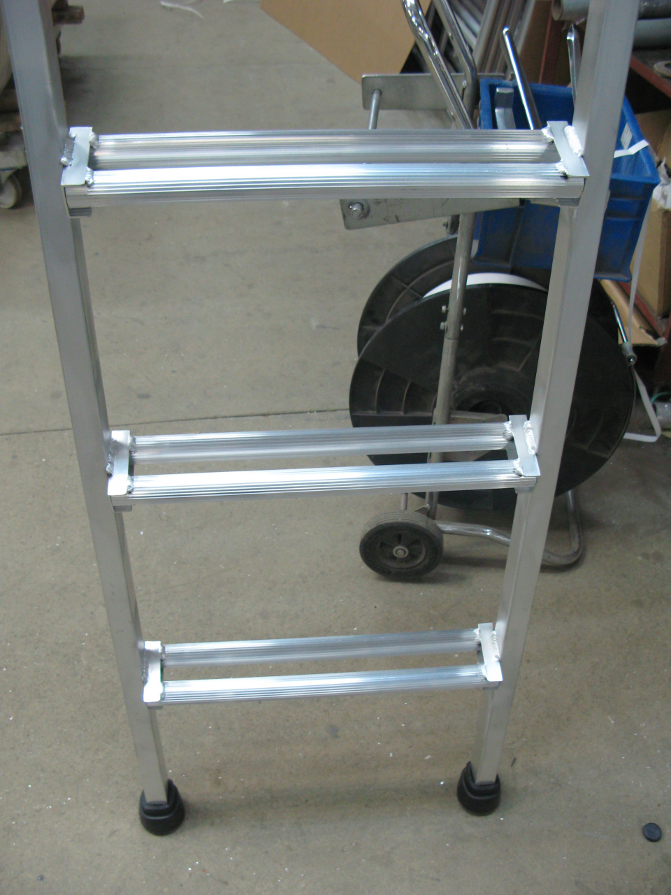 Лестница приставная с широкими ступенями ЛПШ-3,5 тип 2